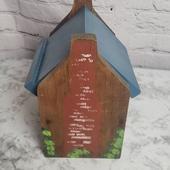 Colonial/Primitive Style Wooden House Decor - Picture 5 of 11